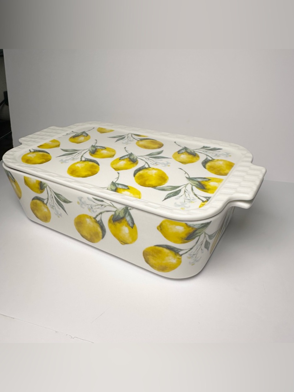 2-Lemon EuroGarden Oval & Rectangle Oven To Table Lidded Casserole Baker 3 in 1 - Picture 10 of 16